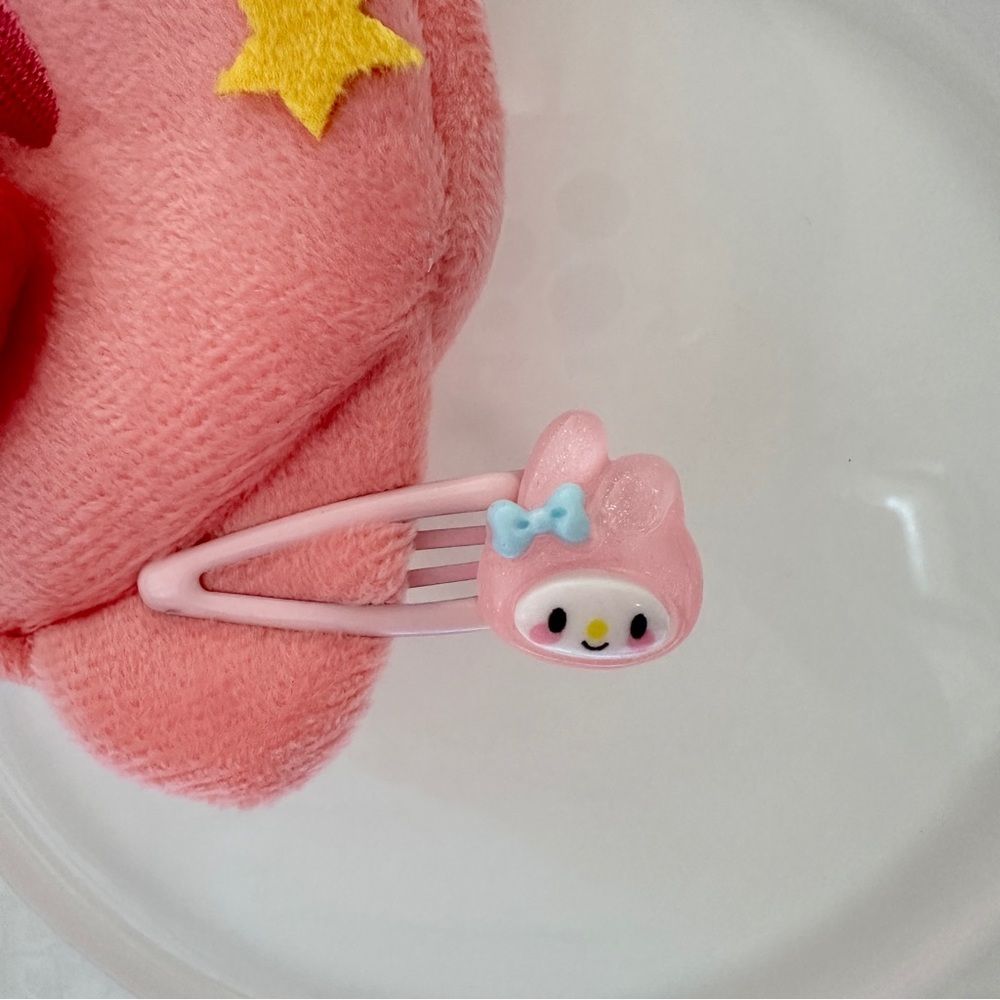 Handmade Sanrio Hair Clip Set (Pack of 5) - Adorable Character Designs!