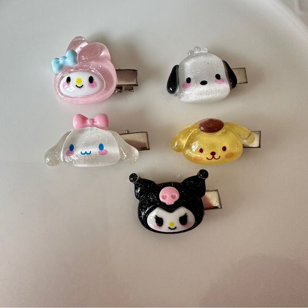 Handmade Sanrio Hair Clip Set (Pack of 5) - Adorable Character Designs!