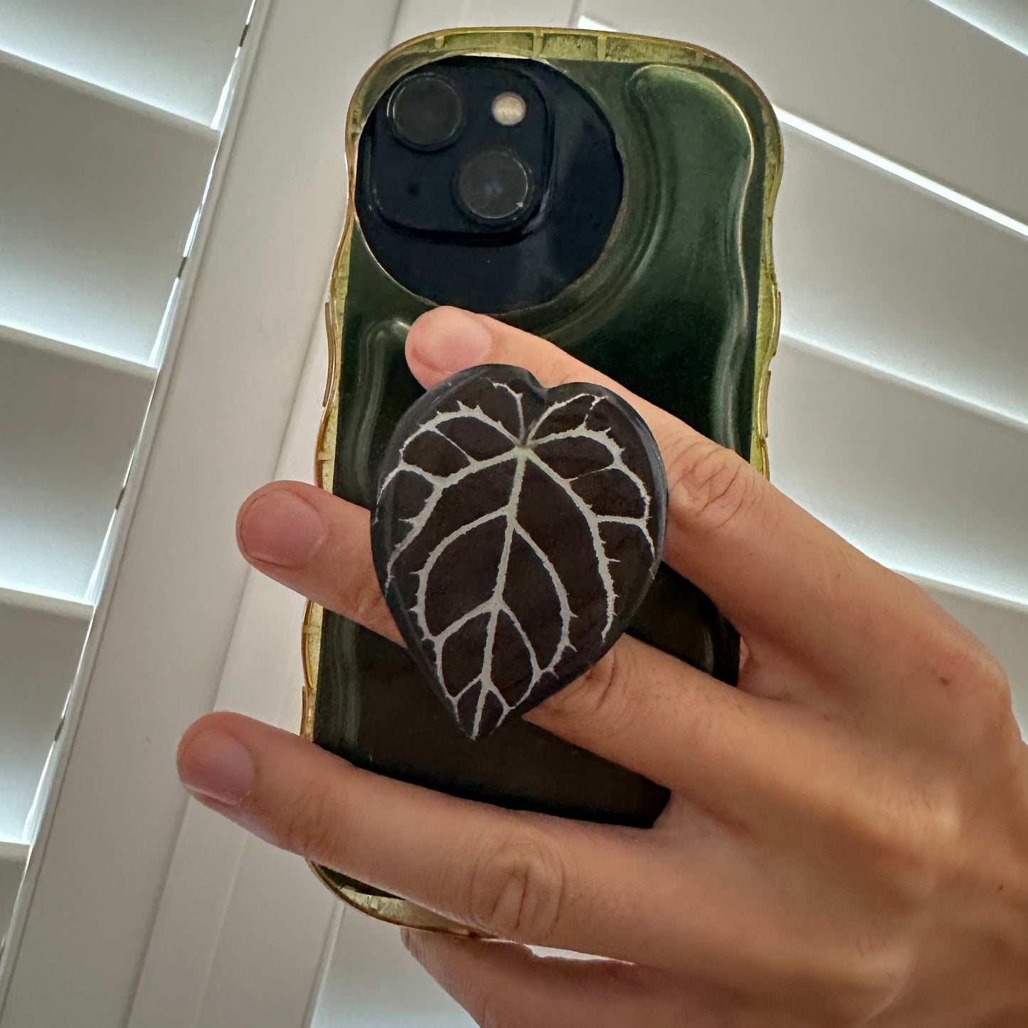 Handmade Acrylic Resin Tropical Plant Leaf Phone Grip - Adhesive, Retractable & Portable Airbag Phone Holder