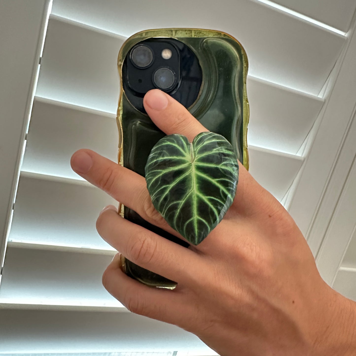 Handmade Acrylic Resin Tropical Plant Leaf Phone Grip - Adhesive, Retractable & Portable Airbag Phone Holder