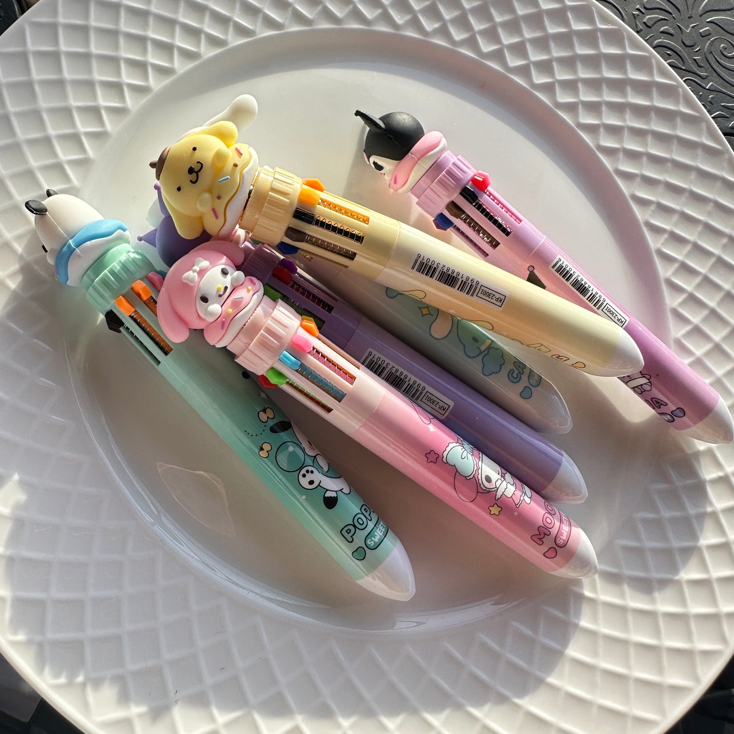 Kawaii Sanrio Multi - Color Ballpoint Pen - 10 Colors in One, Adorable Cartoon Character Design for School & Office