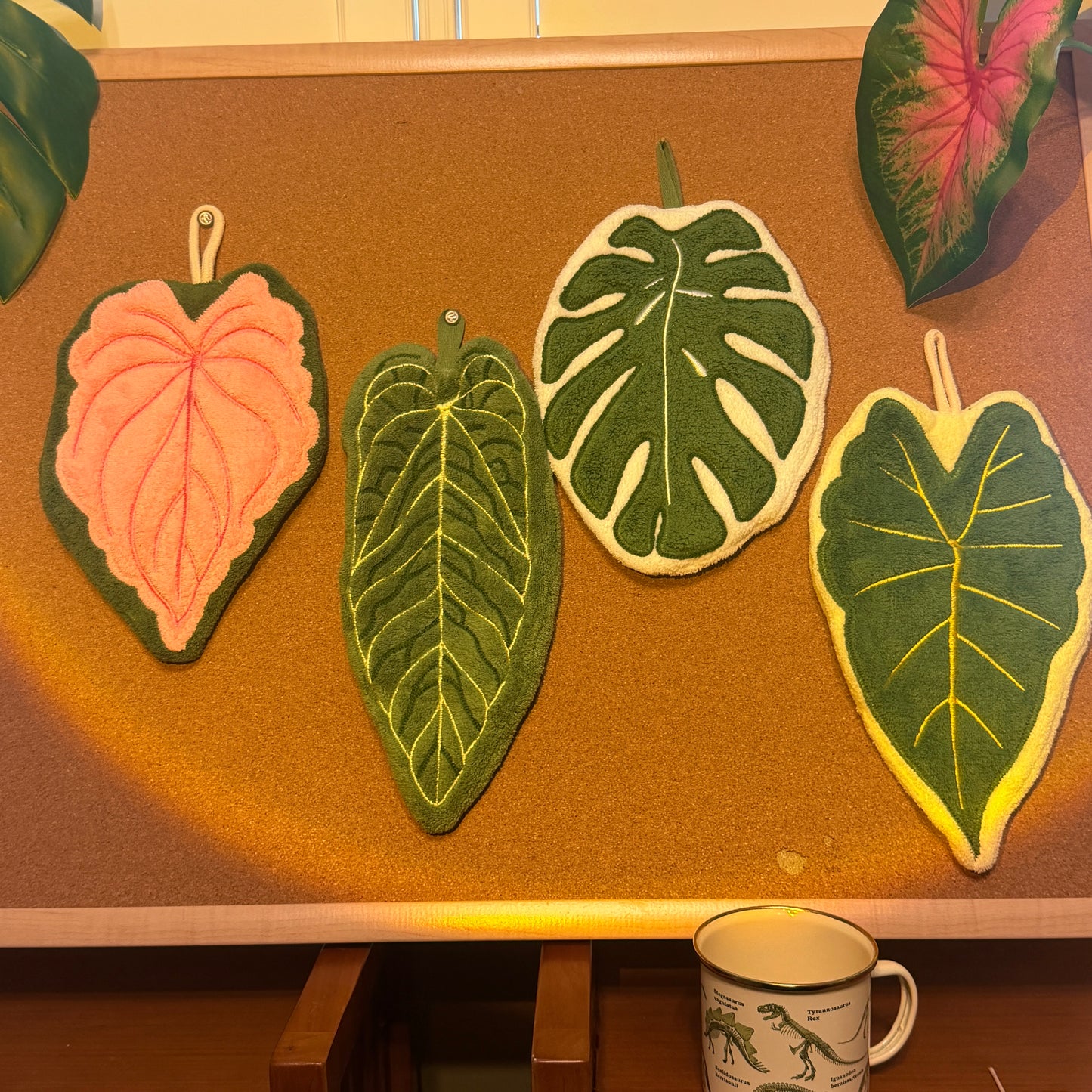 Anthurium Leaf Coral Fleece Hand Towel: Tropical Decor
