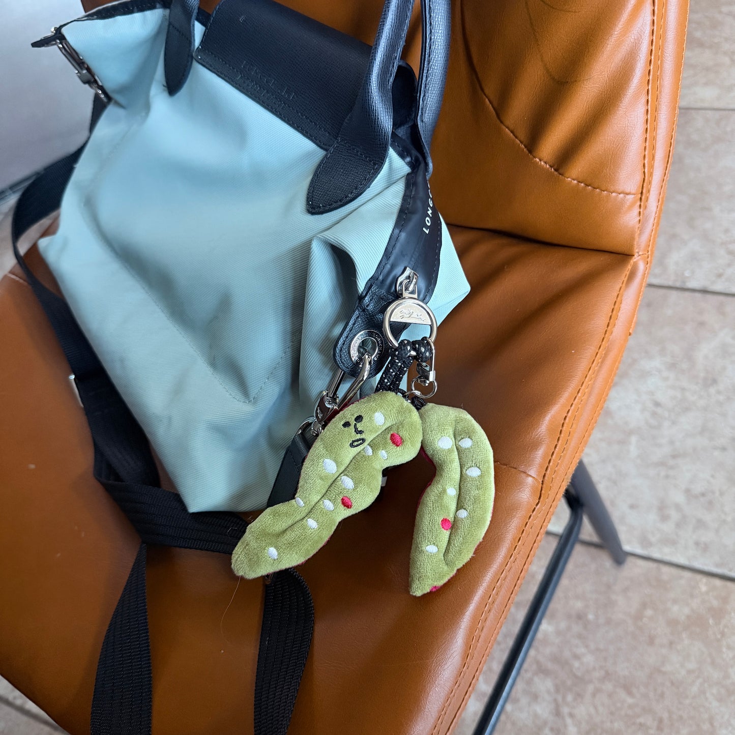 Kawaii Pea Leaf Plush Keychain, Cute Vegetable Bag Charm, Soft Plush Keyring, Backpack Charm, Cute Gift