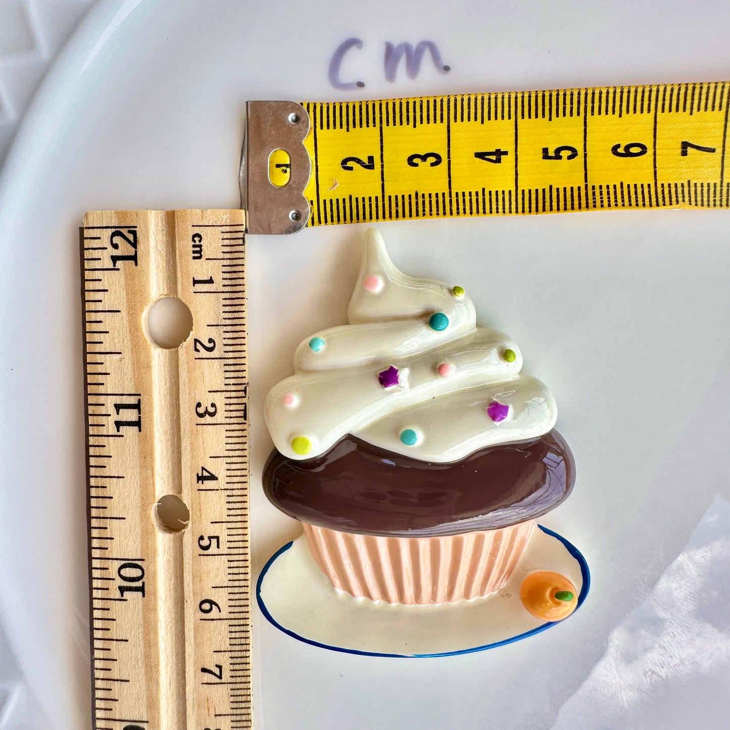 Handmade Cupcake Refrigerator Magnets Cute Dessert Fridge Magnets for Decor
