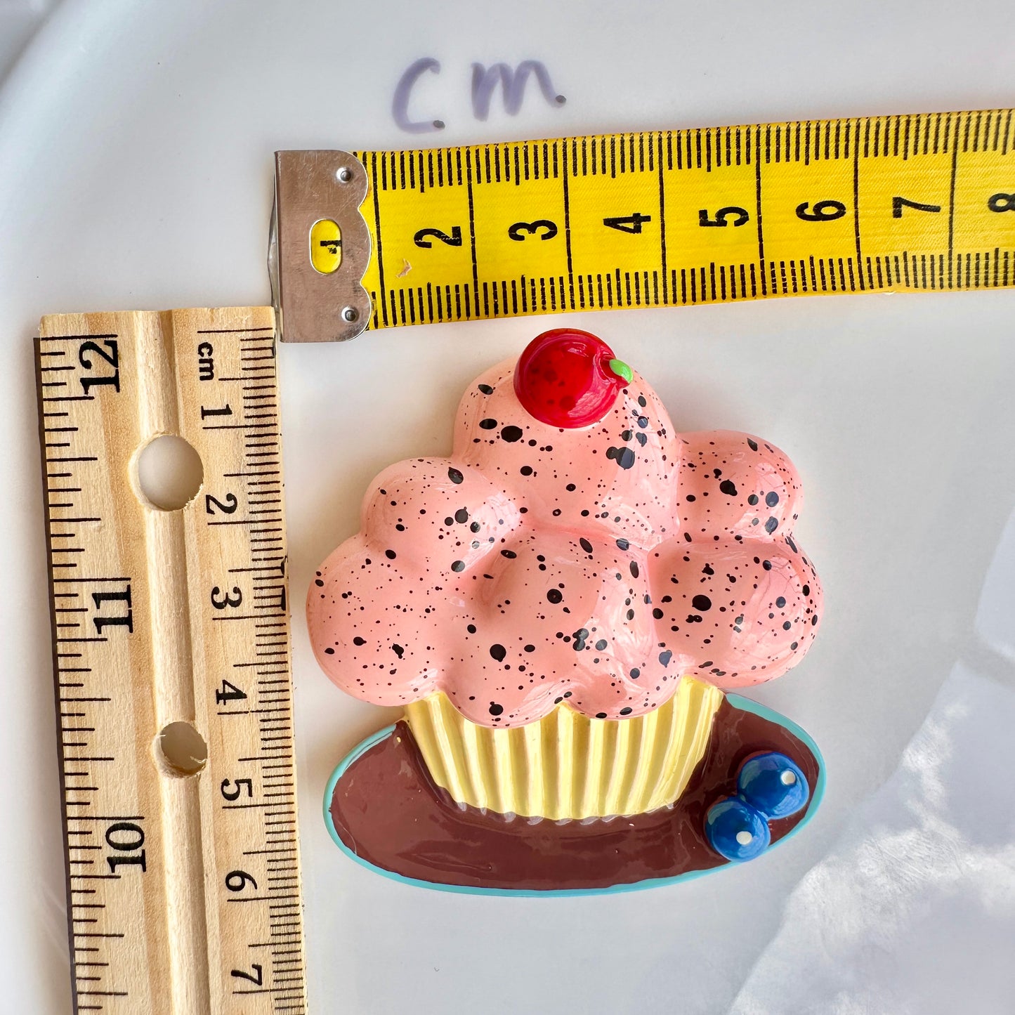 Handmade Cupcake Refrigerator Magnets Cute Dessert Fridge Magnets for Decor