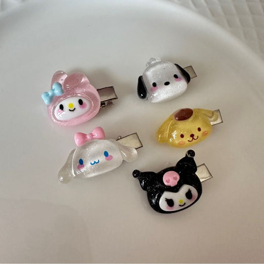 Handmade Sanrio Hair Clip Set (Pack of 5) - Adorable Character Designs!