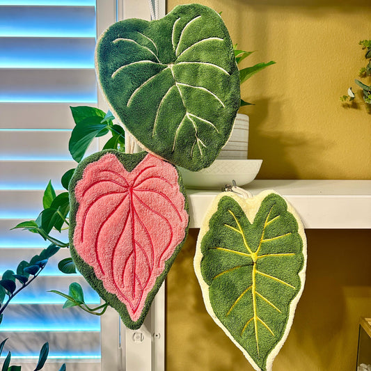 Anthurium Leaf Coral Fleece Hand Towel: Tropical Decor