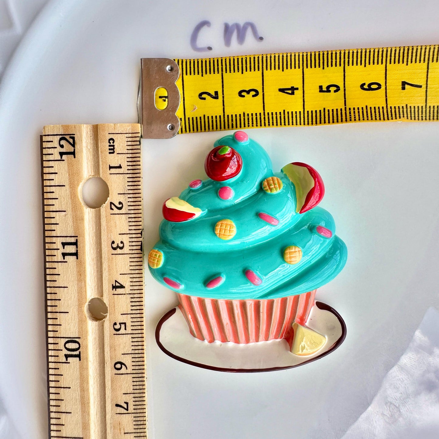 Handmade Cupcake Refrigerator Magnets Cute Dessert Fridge Magnets for Decor